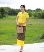 60036 เสื้อผ้าฝ้ายพื้นเมืองผู้หญิง "บัวนำ" สีเหลือง - Image 3