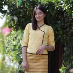 60034 เสื้อผ้าฝ้ายพื้นเมืองผู้หญิง ทรงป้ายแต่งขลิบน้ำตาลเข้ม สีเหลือง