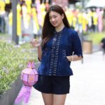 23005 เสื้อม่อฮ่อมปักลายดอก "เนตรนลิน" - Image 2