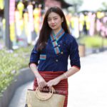 80007 เสื้อพื้นเมืองหญิงผ้าฝ้ายชินมัย "อีก้อ" สีกรม