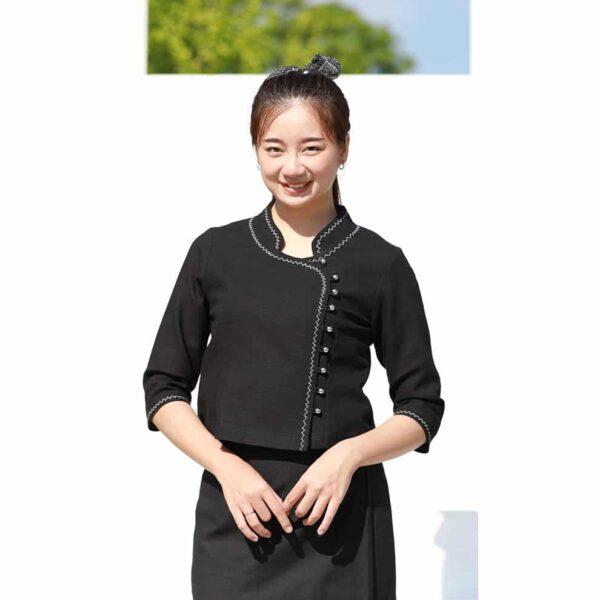 เสื้อผ้าฝ้ายสีดำอัดกาว